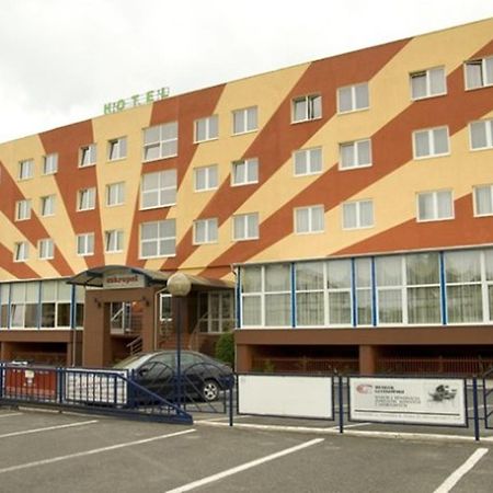 Hotel Restauracja Cukropol Gostyń Exterior foto