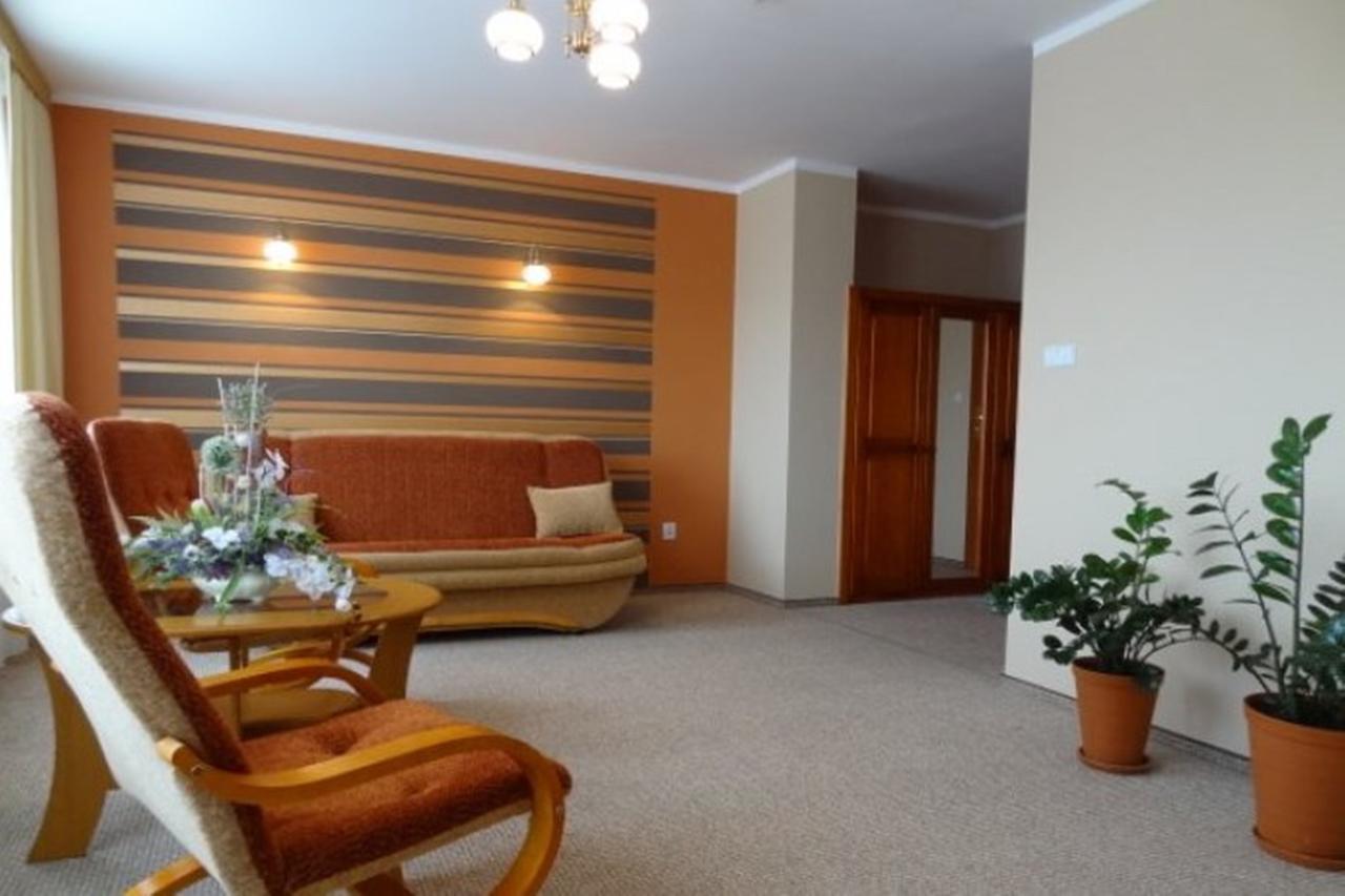 Hotel Restauracja Cukropol Gostyń Zimmer foto